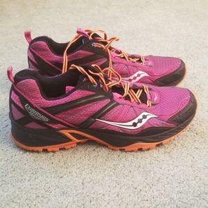 Saucony Women's Excursion TR8 size 11